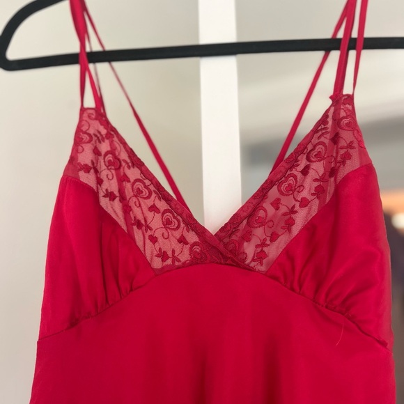 SOLD Gilligan & O'Malley Red Lace Chemise - Picture 2 of 7